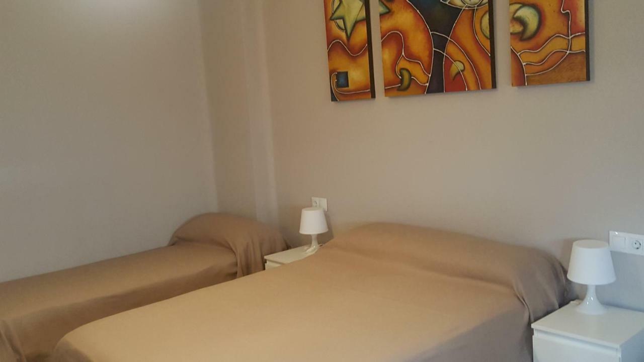 Pension Yna Holiday Malaga Exterior photo