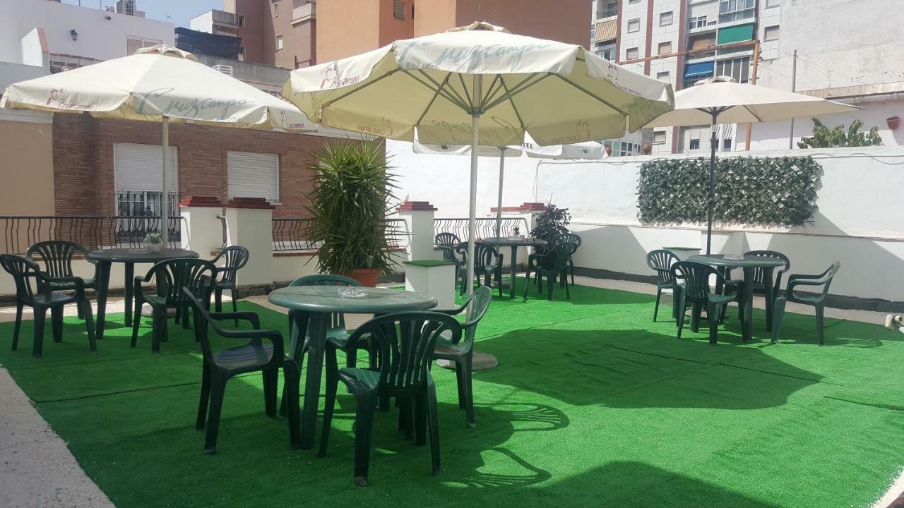 Pension Yna Holiday Malaga Exterior photo